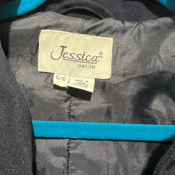 Business style women’s trench coat - Picture 3 of 3